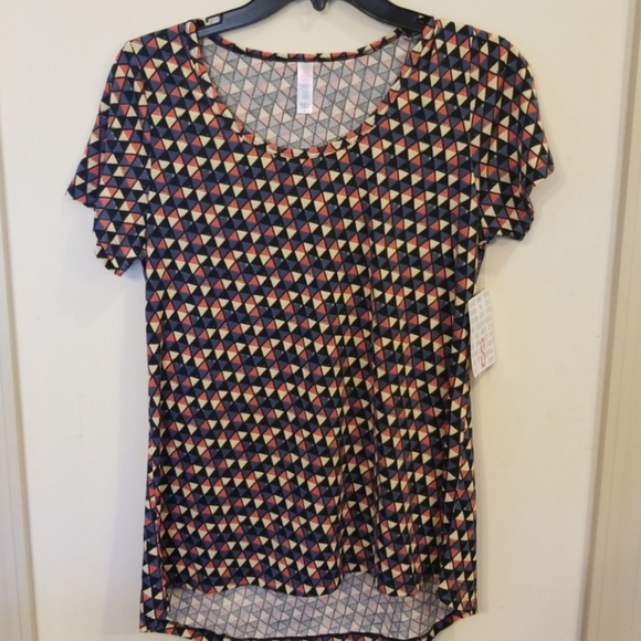 Lot of 6 Lularoe Size Small Tees, NWT, NWOT, GUC - Picture 7 of 7